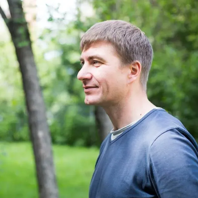 Антон Веселов